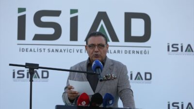 Bursa İSİAD'ın resmi kuruluş töreni başarıyla gerçekleşti. İş dünyasının önemli