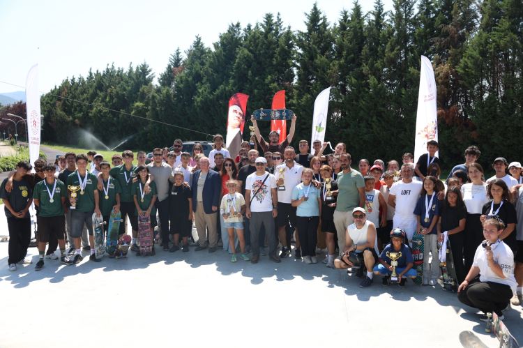 Bursa'da Kaykay Şampiyonası Heyecanı