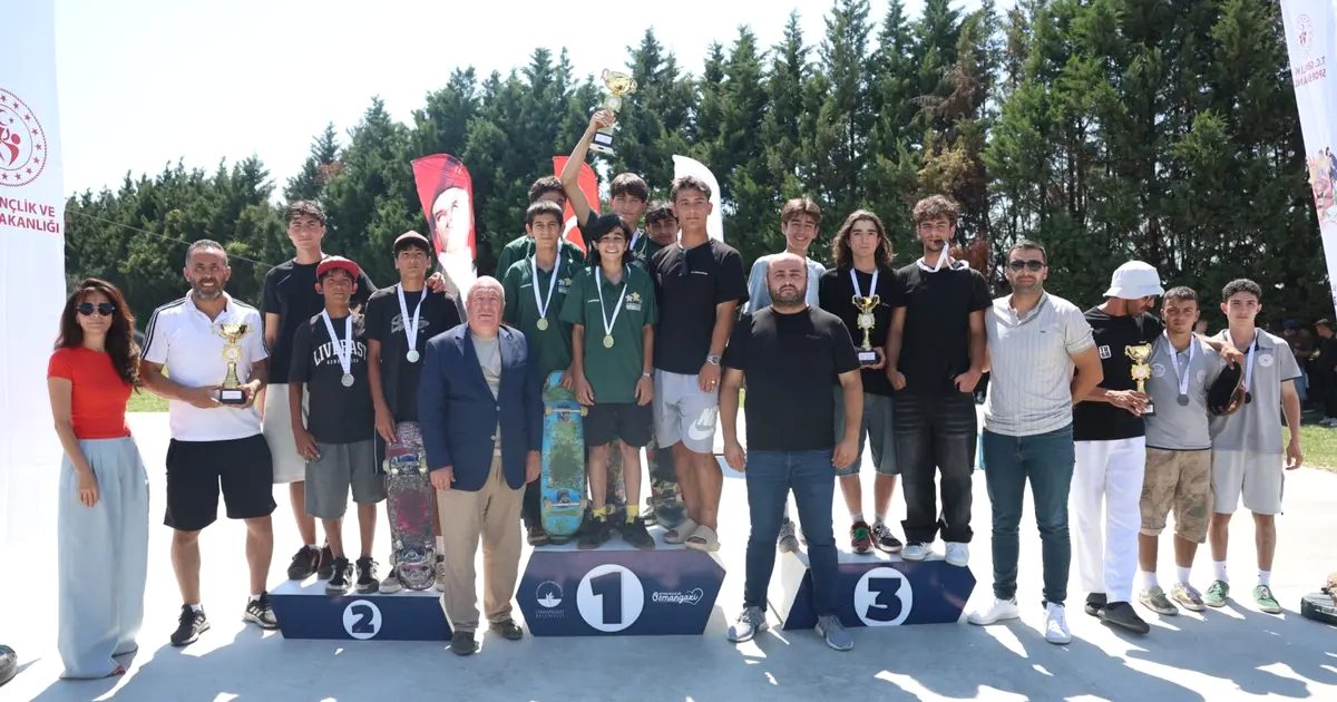 Bursa'da düzenlenen Kaykay Şampiyonası ile spor tutkunlarına heyecan dolu anlar