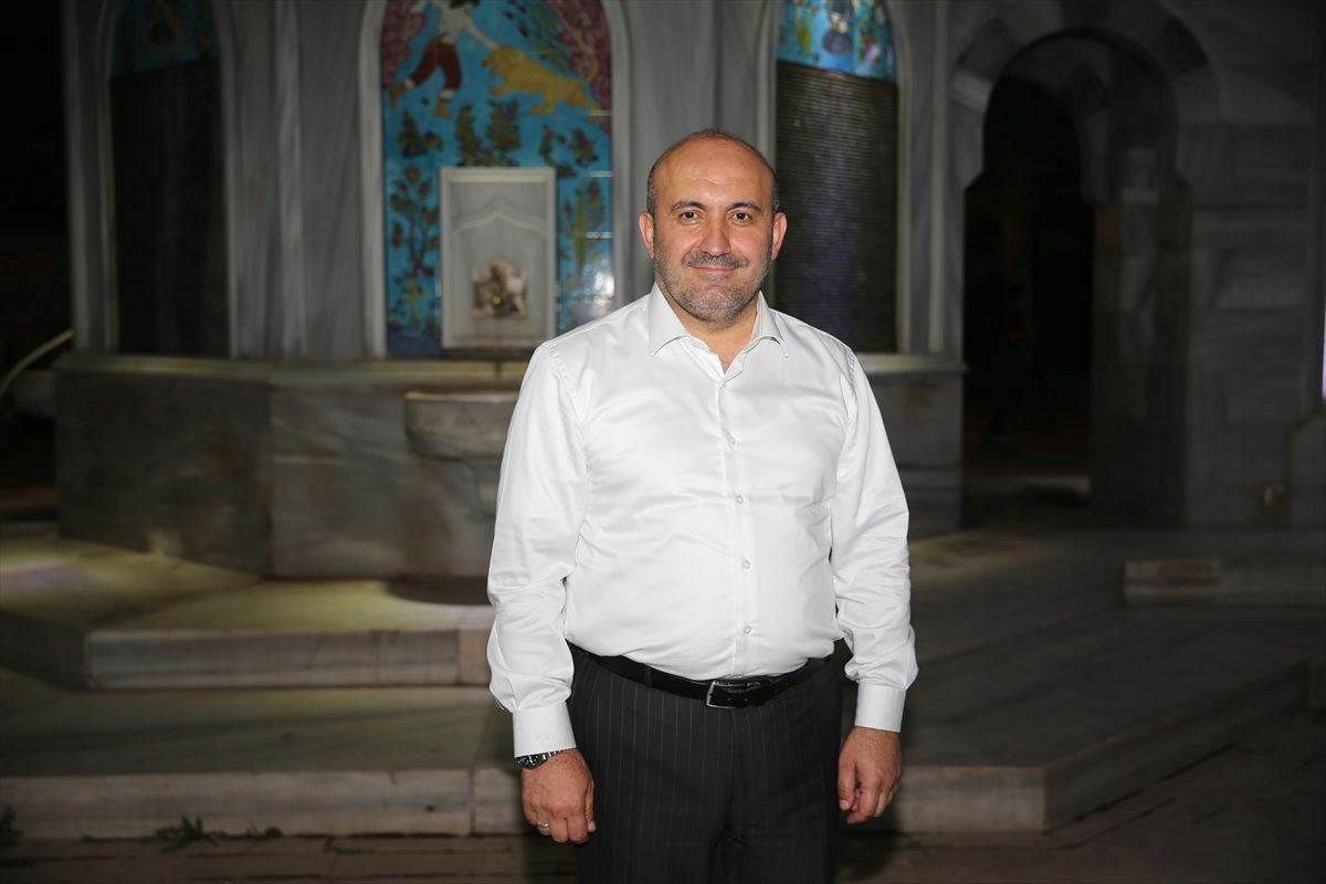 Bursa'da Mevlit Kandili'nde yaşanan dini ve kültürel coşku, geleneksel kutlamalar