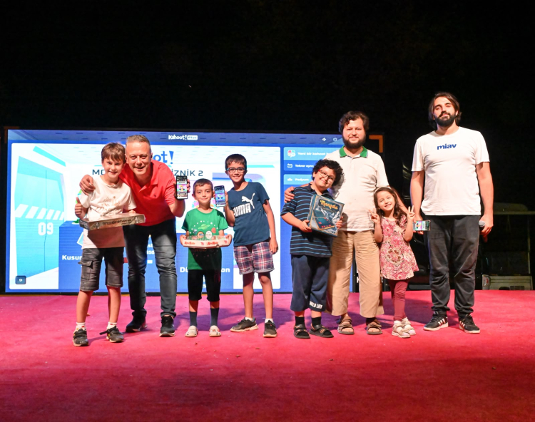 Bursa'da Mobil Bilim Festivali coşkusu