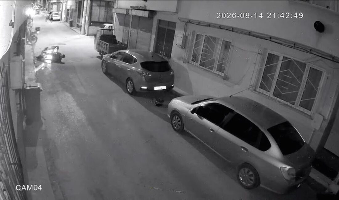 Bursa'da meydana gelen motosiklet kazasında 4 kişi yaralandı. Olayla ilgili