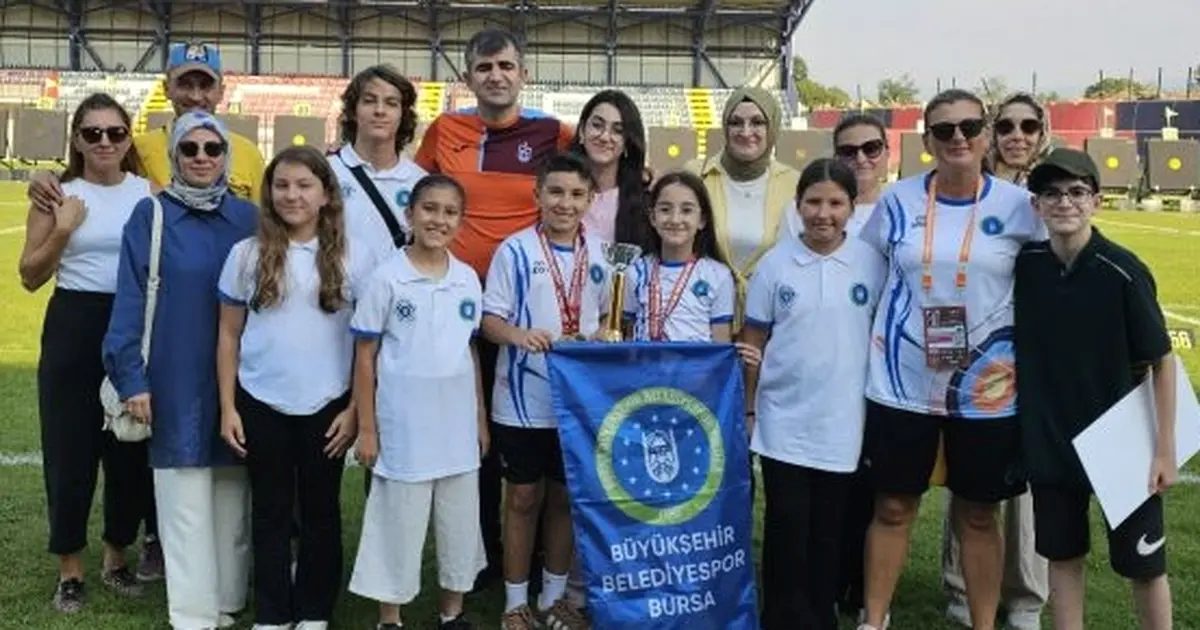 Bursa'da düzenlenen Okçuluk Şampiyonası ile heyecan dorukta. Başarı ve çekişmenin