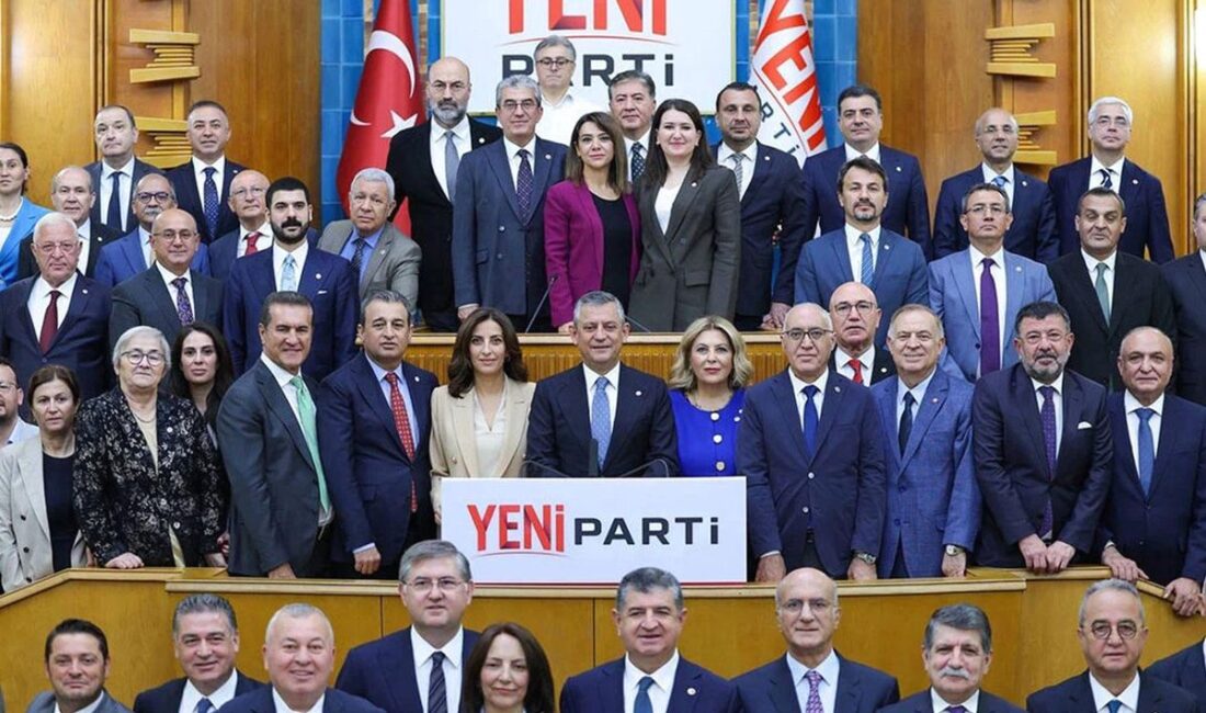 Bursa'da etkili sağanak yağışlar günlük yaşamı olumsuz etkilerken, ulaşım ve