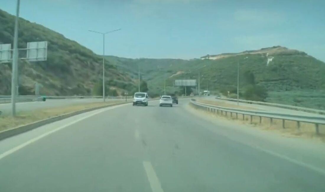 Bursa'da sürücü, ani refleksi sayesinde kazadan kurtularak dikkat çekti. Detaylar