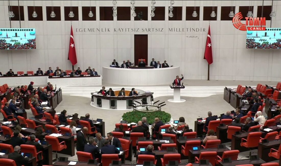 Bursa'da TBMM'de yaşanan duygu dolu anlar, milli birlik ve beraberlik