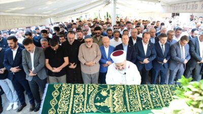 Bursa'da meydana gelen trafik kazasında bir sürücü hayatını kaybetti. Olayla