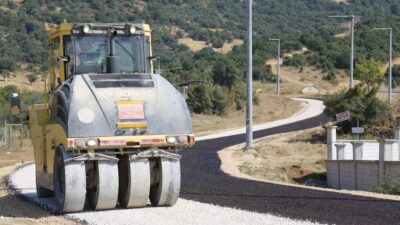 Bursa'da ulaşım ağında gerçekleştirilen yenilemelerle şehirdeki ulaşım altyapısı güçlendirilerek vatandaşların