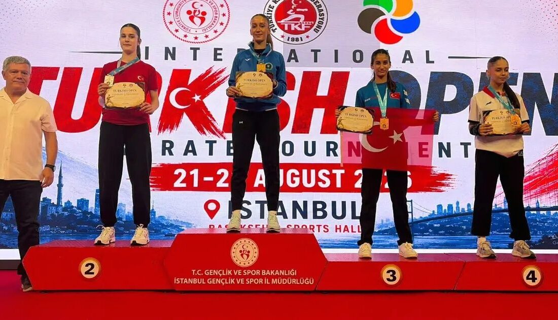 Bursa'da düzenlenen Uluslararası Karate Kupası'nda gururlu zafer elde eden sporcuların