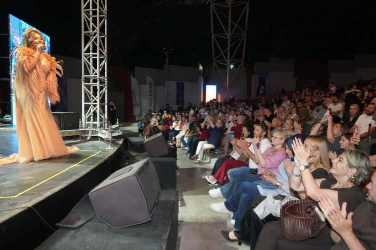 Bursa'da Uluslararası Sanat Festivali Coşkusu