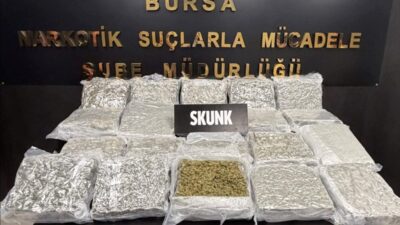 Bursa'da gerçekleştirilen uyuşturucu operasyonları başarıyla tamamlandı, güvenlik güçleri suç örgütüne