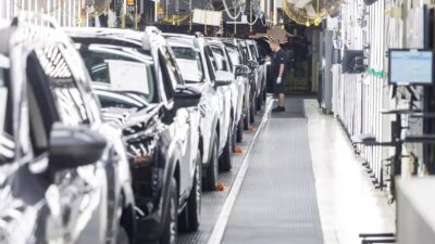 Bursa'da yeni hafif ticari araç üretimi başlıyor. İleri teknoloji ve