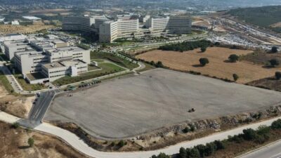 Bursa'da yeni otopark hizmete açıldı; şehir merkezinde ulaşımı kolaylaştıran modern