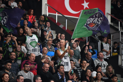 Bursa'da Yeni Sezon Kombinesi Satışa Sunuldu