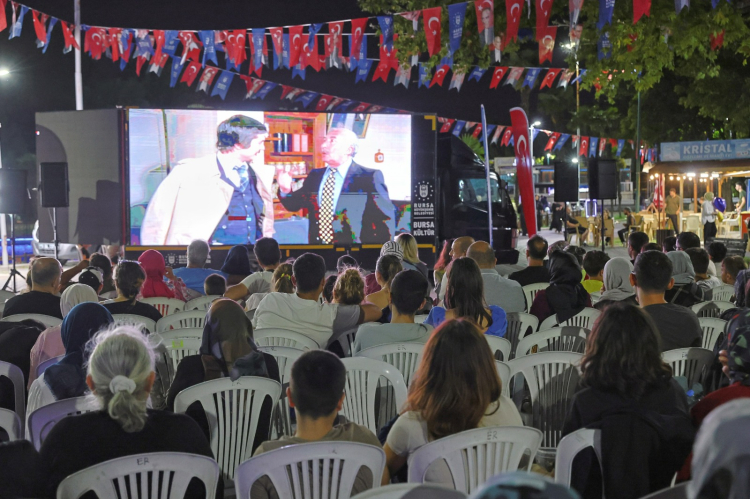 Bursa’da Yeşilçam Gecesi Coşkusu