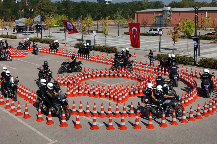 Bursa’da Yunus polisleri sertifika aldı