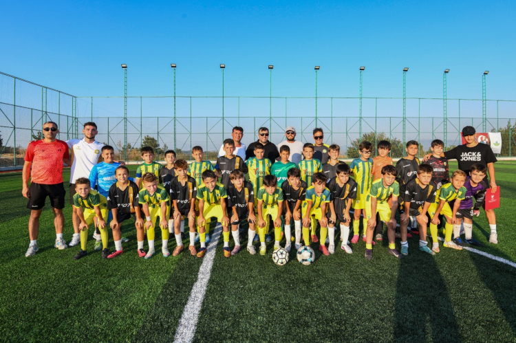 Bursa'daki Gençler Futbol Turnuvası
