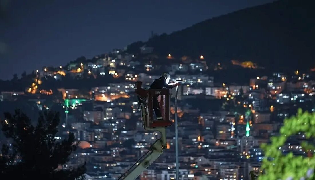 Bursa'nın elektrik altyapısında yapılan gelişmeler hakkında detaylı bilgi. Şehirdeki enerji
