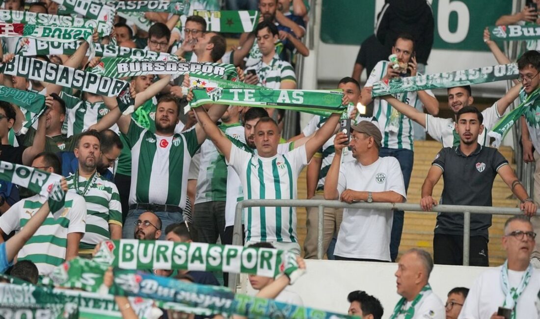 Bursaspor, seyirci rekoru kırarak taraftarların büyük ilgisini çekti ve spor