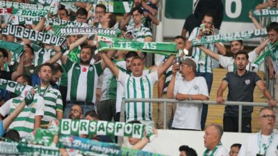 Bursaspor, seyirci rekoru kırarak taraftarların büyük ilgisini çekti ve spor