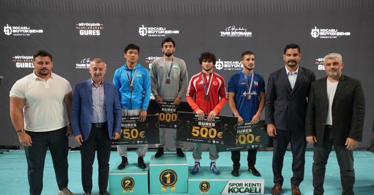 Bursa Büyükşehir Belediyespor Kulübü sporcuları, katıldıkları Ulusal ve uluslararası şampiyonalarda