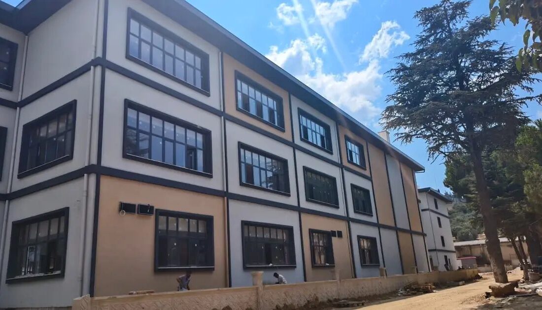 Gemlik'te yeni öğrenci yurdu hizmete açıldı. Kaliteli konaklama ve güvenli
