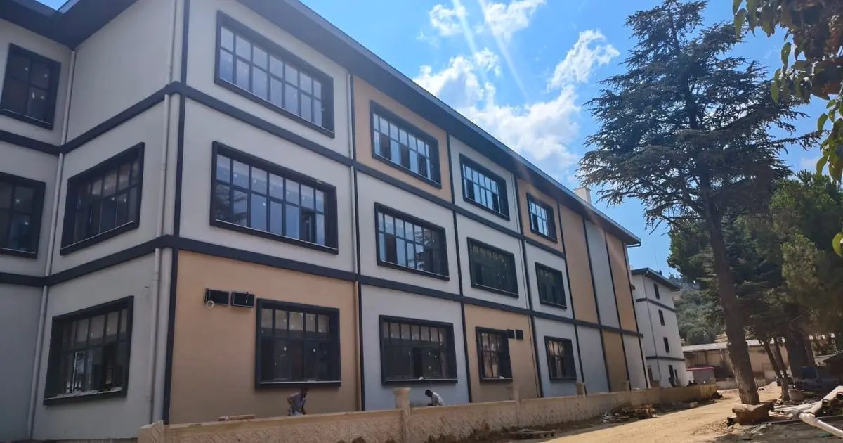 Gemlik'te yeni öğrenci yurdu hizmete açıldı. Kaliteli konaklama ve güvenli