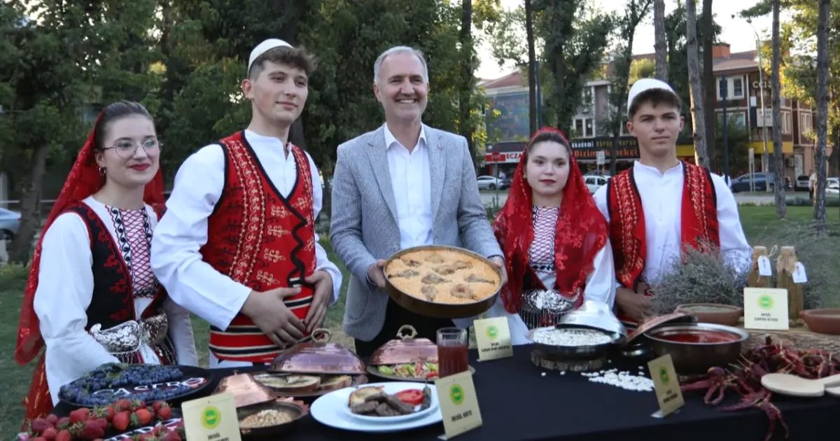 İnegöl'de gerçekleşen Gastronomi Festivali ile bölgenin zengin mutfağını tanıyın, lezzet