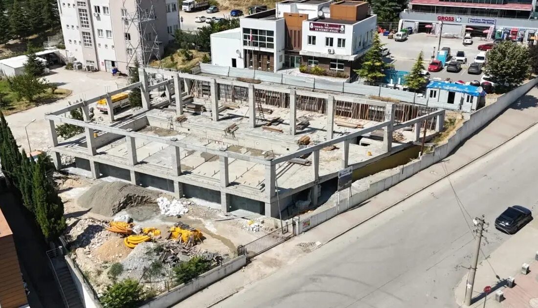 İnegöl'de modern yüzme havuzu inşası, kaliteli ve sağlıklı yüzme deneyimi
