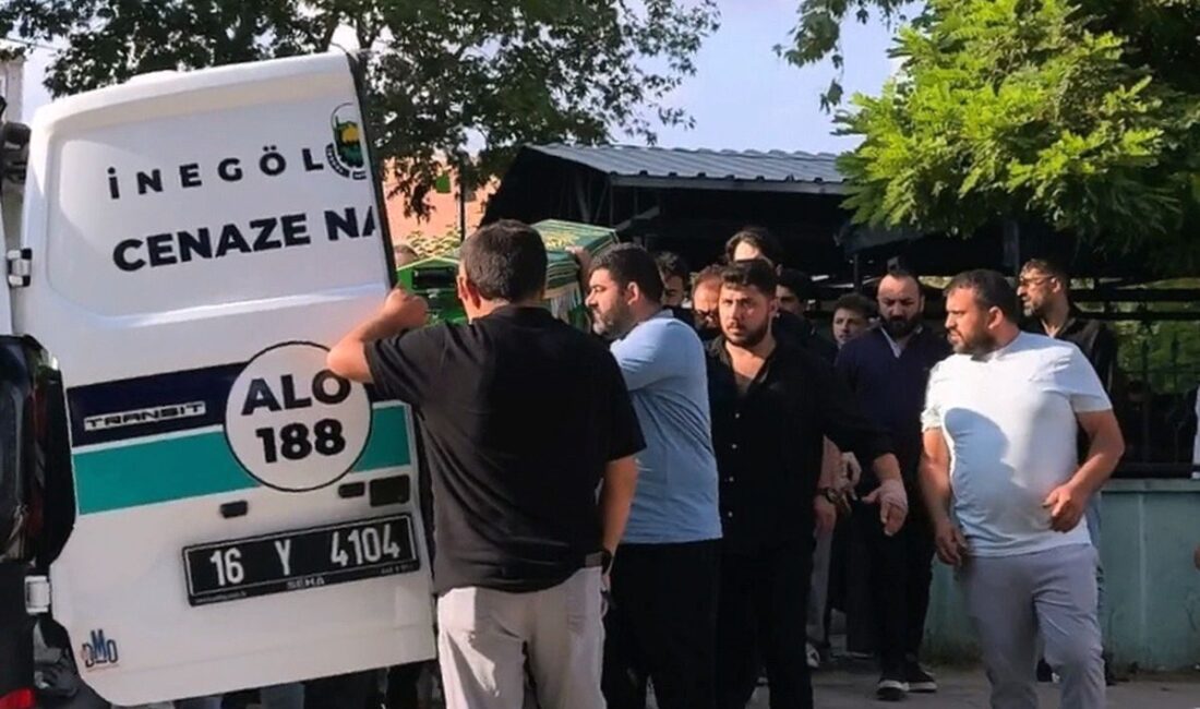 İnegöl'de tüfeğin kurbanı olan kişinin cenazesi saygıyla toprağa verildi. Olayla