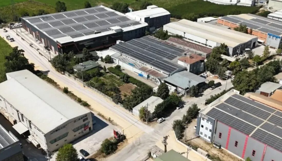 İnegöl'de ulaşım altyapısını güçlendiren yeni sathi kaplama projeleriyle ulaşım güvenliği