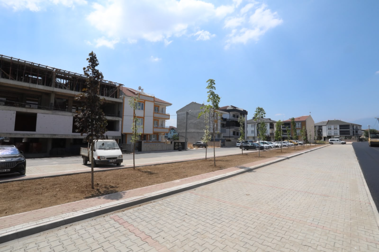 İnegöl’de Yeni Otopark ve Asfalt Çalışması
