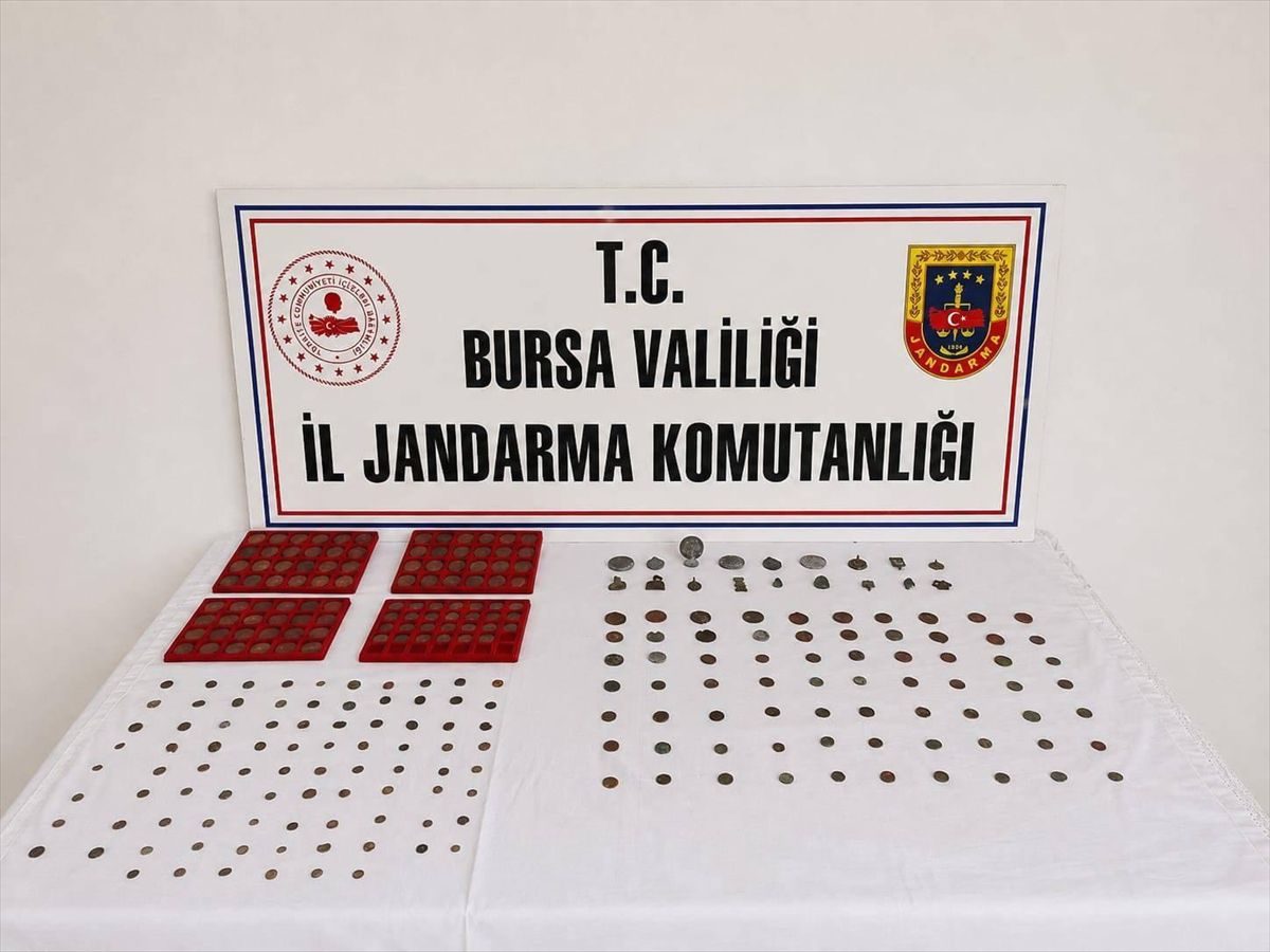 Nilüfer'de tarihi eser kaçakçılığına yönelik operasyonda suçüstü yakalanan şahıs hakkında