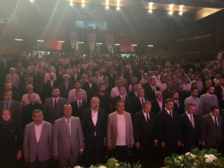 Osmangazi’de MHP Kurultayı gerçekleşti