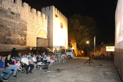 Osmangazi'de Yaz Film Gösterimleri Başladı