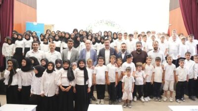 Yenişehir'de düzenlenen Yaz Okulu'nun kapanış töreni, eğlenceli ve verimli geçen