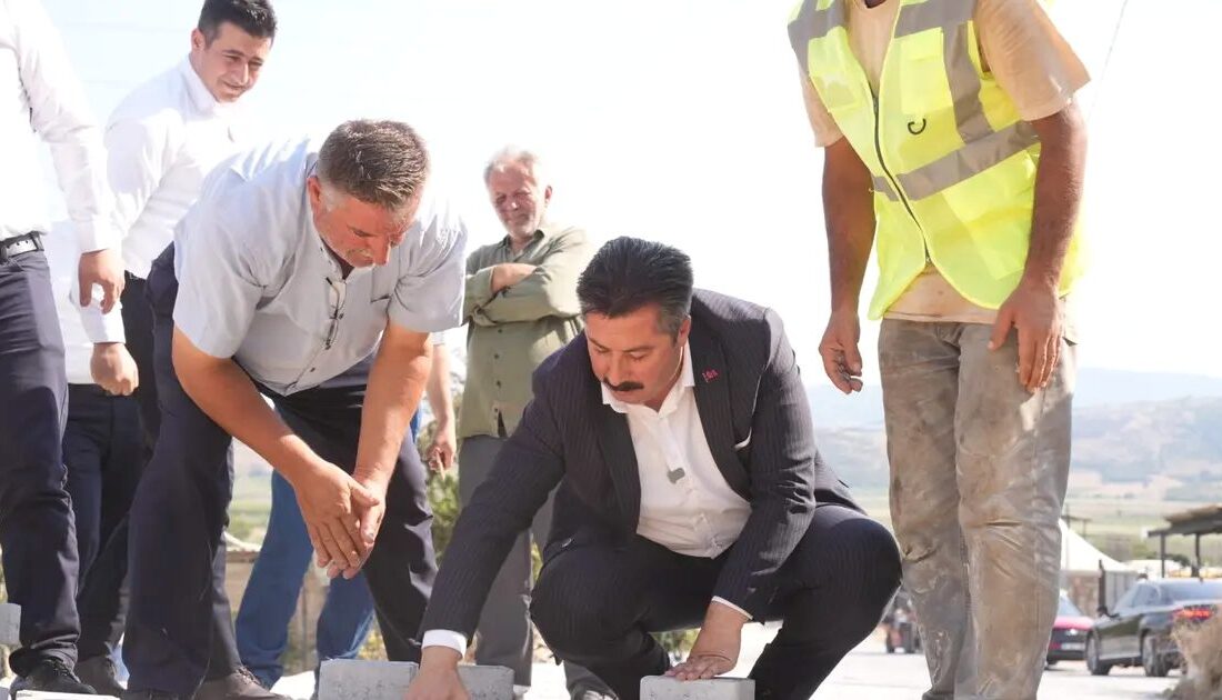 Yenişehir'de devam eden yol yapım çalışmaları hız kazanarak ulaşımı kolaylaştırmayı