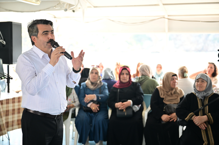 Yıldırım Belediyesi Kadınlara Mavi Tur Düzenledi