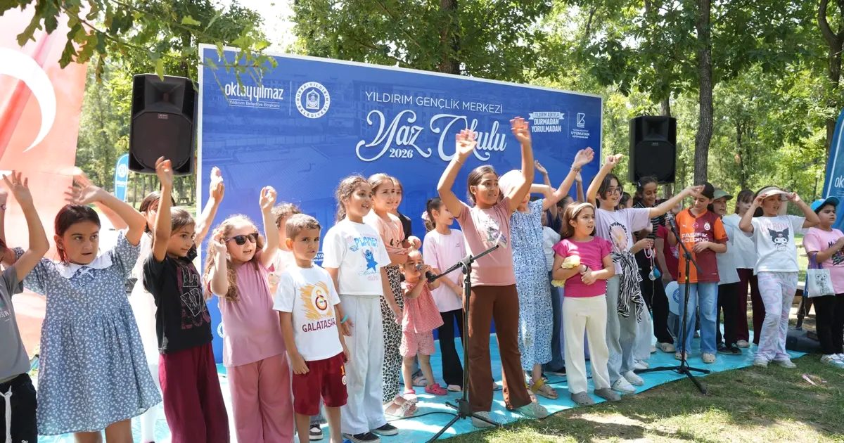 Yıldırım Yaz Okulu Mezuniyet Töreni hakkında detaylar, kutlama anları ve