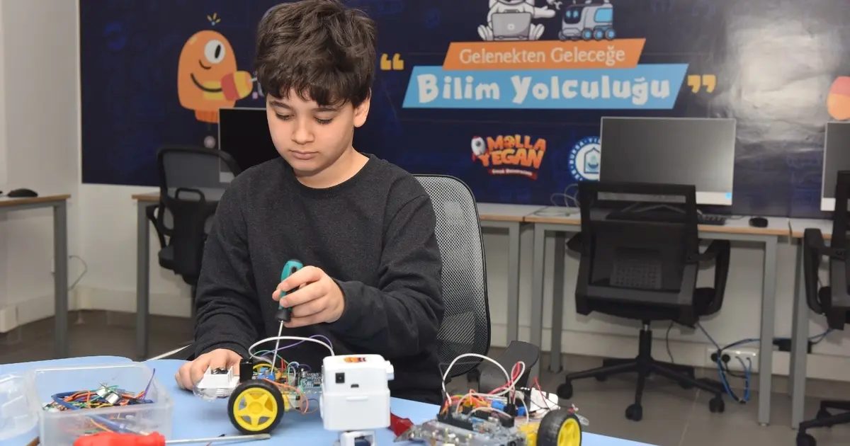 Yıldırım'da Zafer Bayramı Bilim Şenliği ile bilim ve teknolojinin gücünü