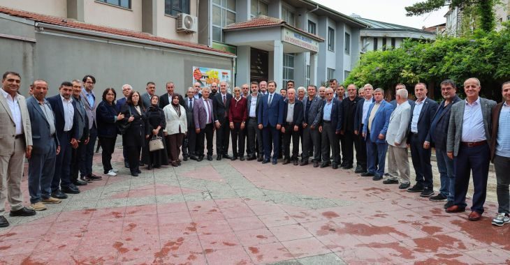 Bursa Büyükşehir Belediye Başkan Vekili Şahin Biba, İnegöl ilçesinde muhtarlarla