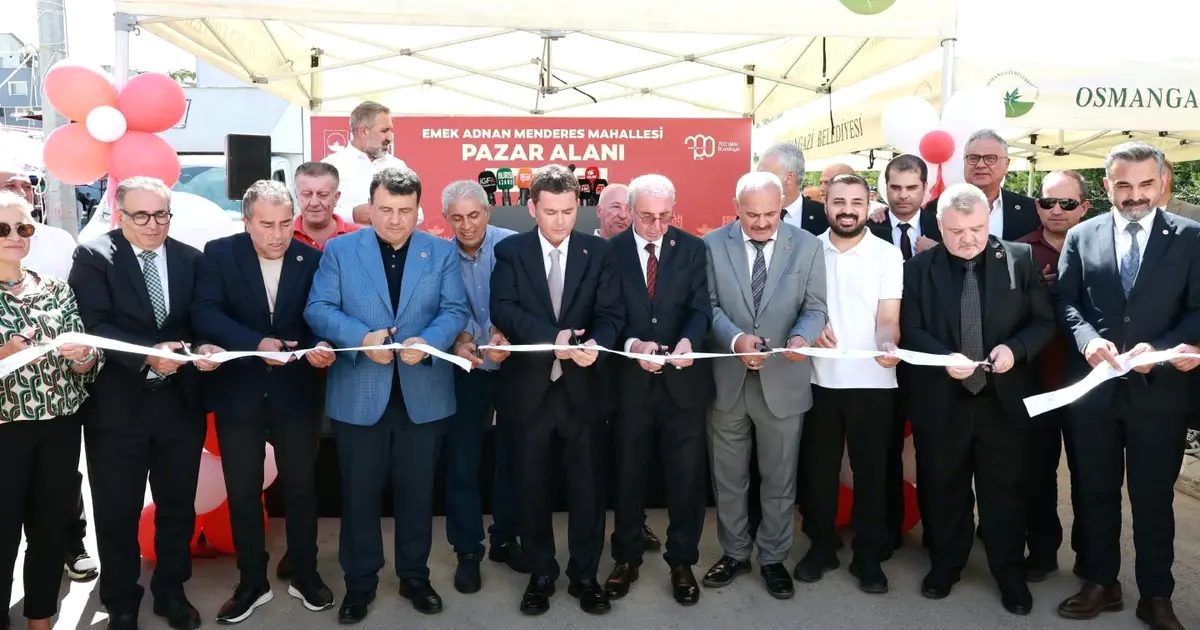 Bursa Emek Mahallesi'nde yeni pazar alanı açıldı, bölgeye ekonomik ve