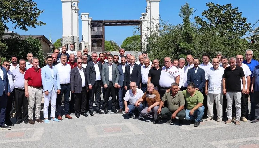 Bursa Karacabey'de muhtarlarla düzenlenen istişare toplantısı, yerel sorunlar ve projeler