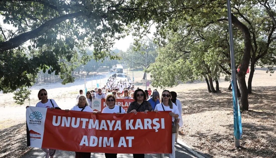 Bursa Nilüfer’de gerçekleşen Alzheimer Farkındalık Yürüyüşü ile bilinçlenme ve destek
