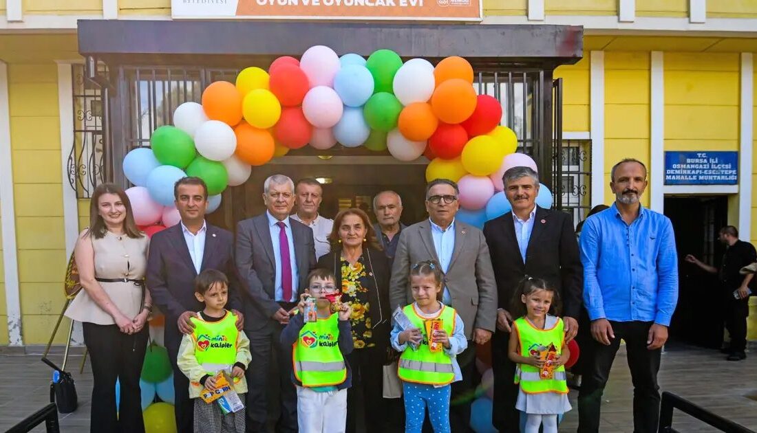 Bursa Osmangazi'deki yeni çocuk oyun merkezi, güvenli ve eğlenceli ortamıyla