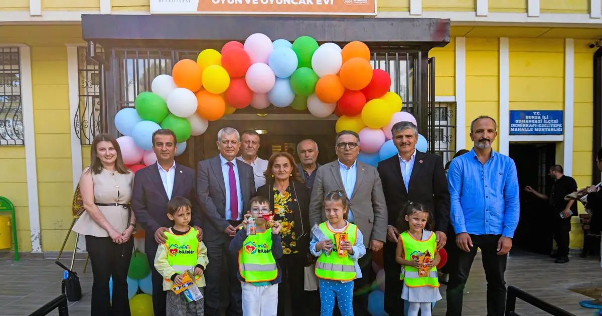Bursa Osmangazi'deki yeni çocuk oyun merkezi, güvenli ve eğlenceli ortamıyla