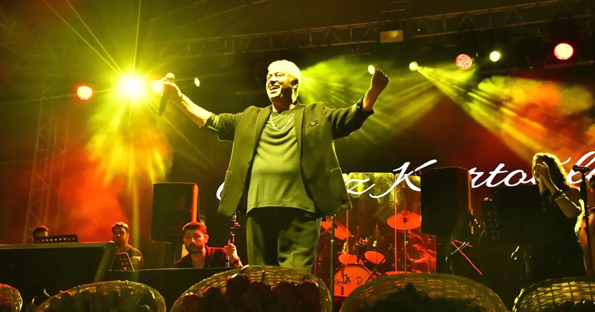 Bursa'da gerçekleştirilen Altın Biber Festivali'nin coşkusunu deneyimleyin. Lezzetli biberler ve