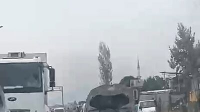 Bursa'da araç kaputu açık bırakılarak motor üzerinde seyahat edilmesinin riskleri