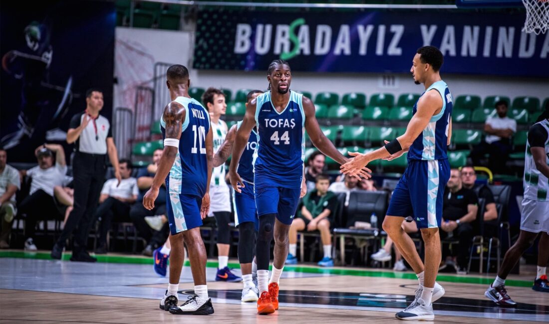 Bursa'da basketbol sezonunun açılışı, heyecan ve coşku ile başladı. En
