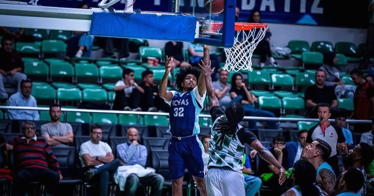 Bursa'da düzenlenen basketbol turnuvasının heyecanını ve heyecan verici maç detaylarını